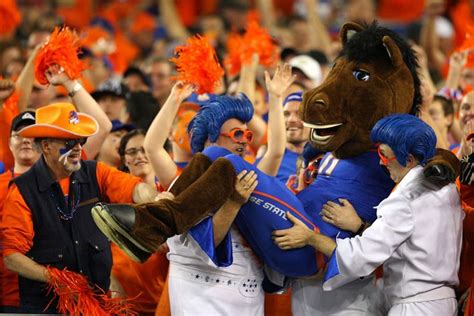 Buster's Best Moments: Highlights from Boise State University's Mascot's Career